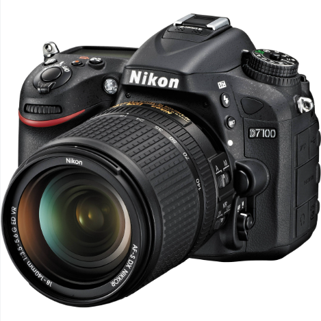 Máy ảnh Nikon D7100 DSLR với ống kính 18-105mm